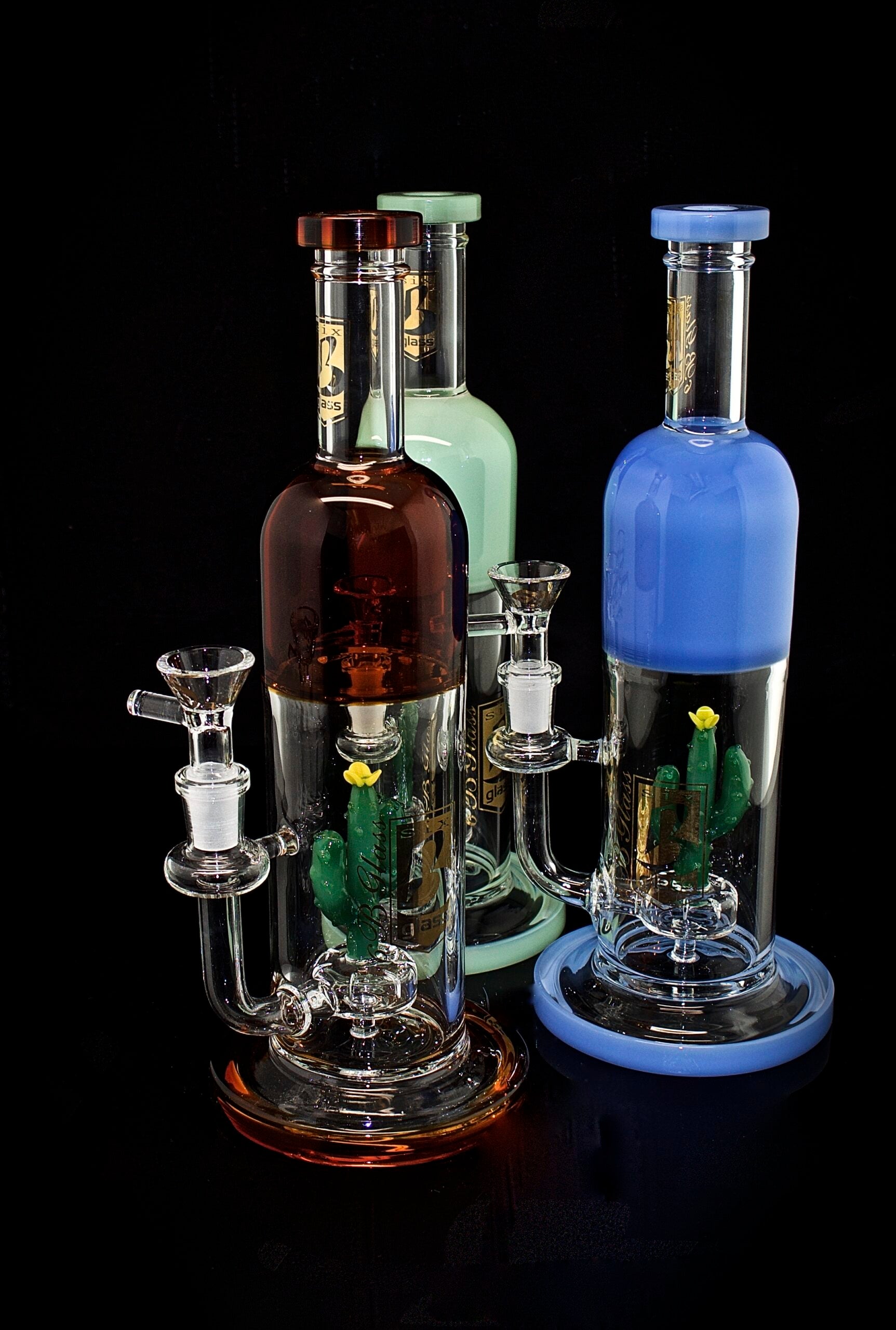 6B GLASS - 12" Water Pipe with  stylist and Fish Perc -2020B86