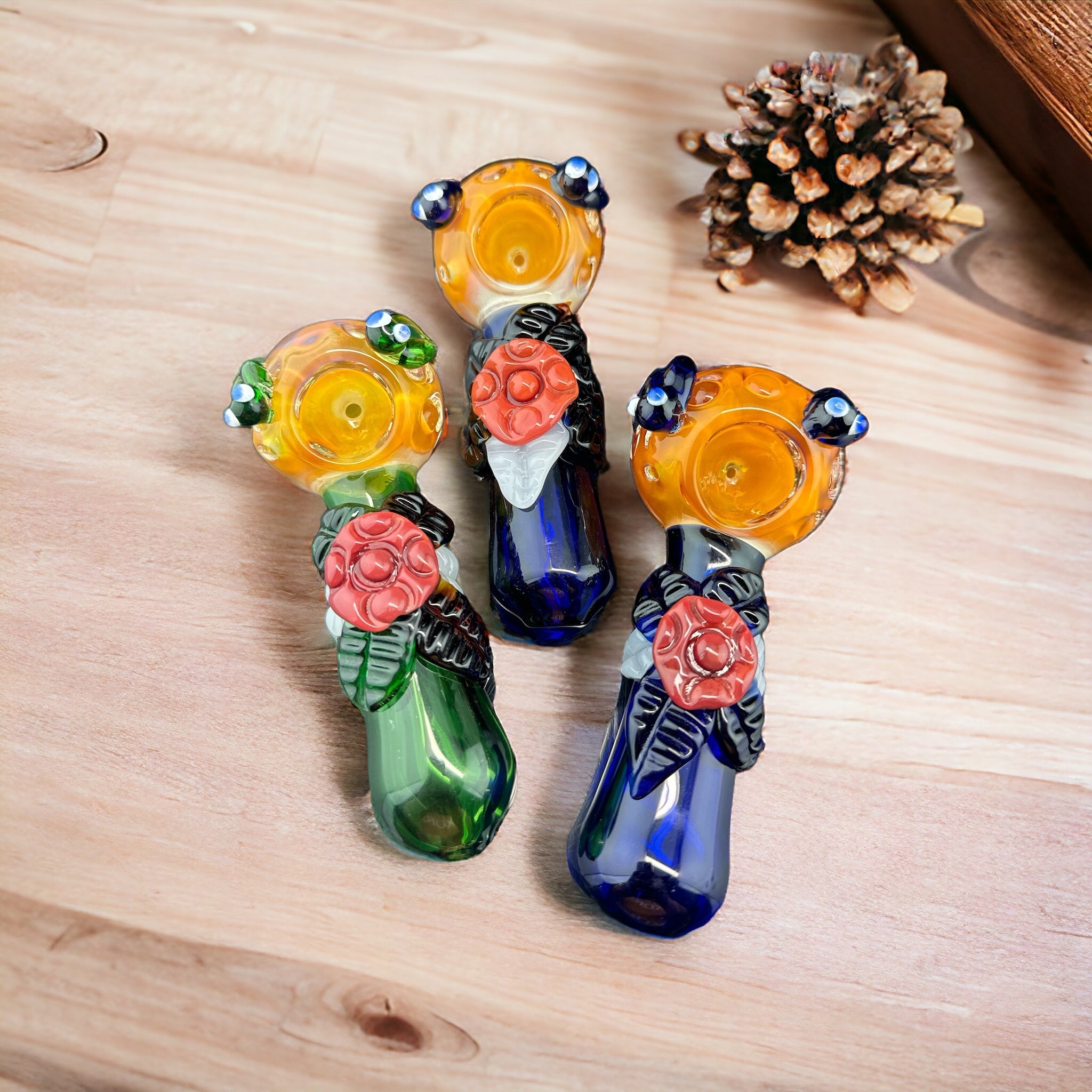 Bee Glass Pipe 5"  -4297