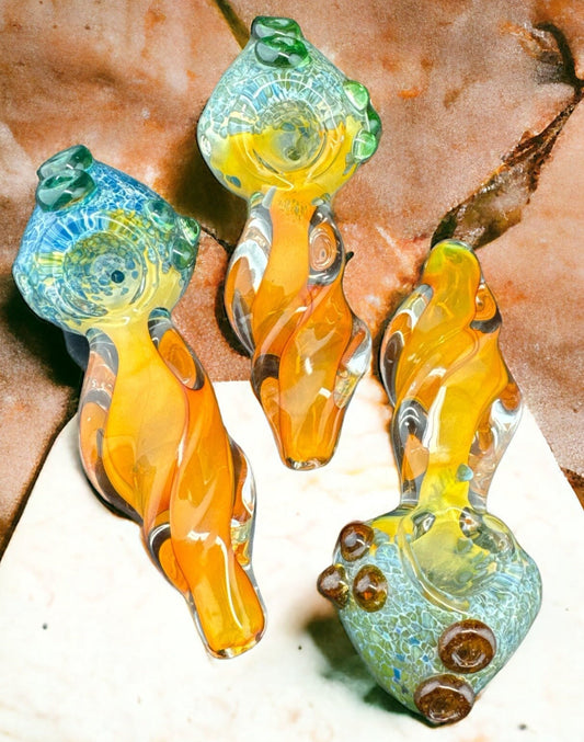 GOLD FUMED COLOR CHANGING FRIT GLASS TWISTED SMOKING GLASS PIPE -4303